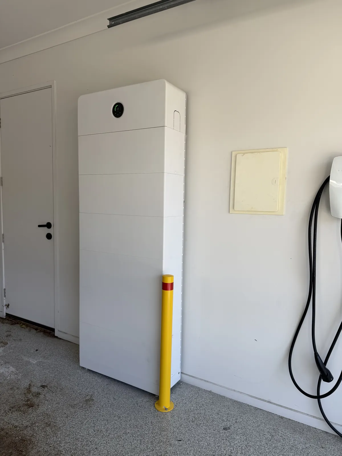 Solar and battery by EAC Services Group